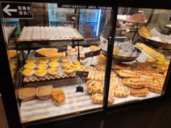 面包甜点陈列柜-Caidie Bakery采蝶轩(百越店)