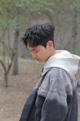 -一家只做男发烫染的店