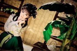 点击看大图 -九月鹰飞汉服摄影工作室