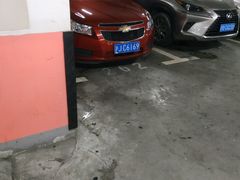 -中山公园-龙之梦停车场