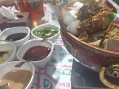-沙枣树辣子鸡•新疆家常菜(喀什西路店)