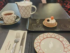 -Salon de The de Joel Robuchon(外滩18号店)