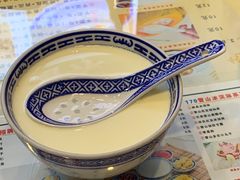 -广信牛奶甜品世家(台东店)