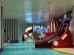 -涨巢·潮玩水疗局