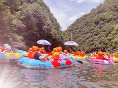 -安吉龙王山峡谷漂流