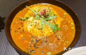 Slow-Cooked Curry Beef and Egg Rice