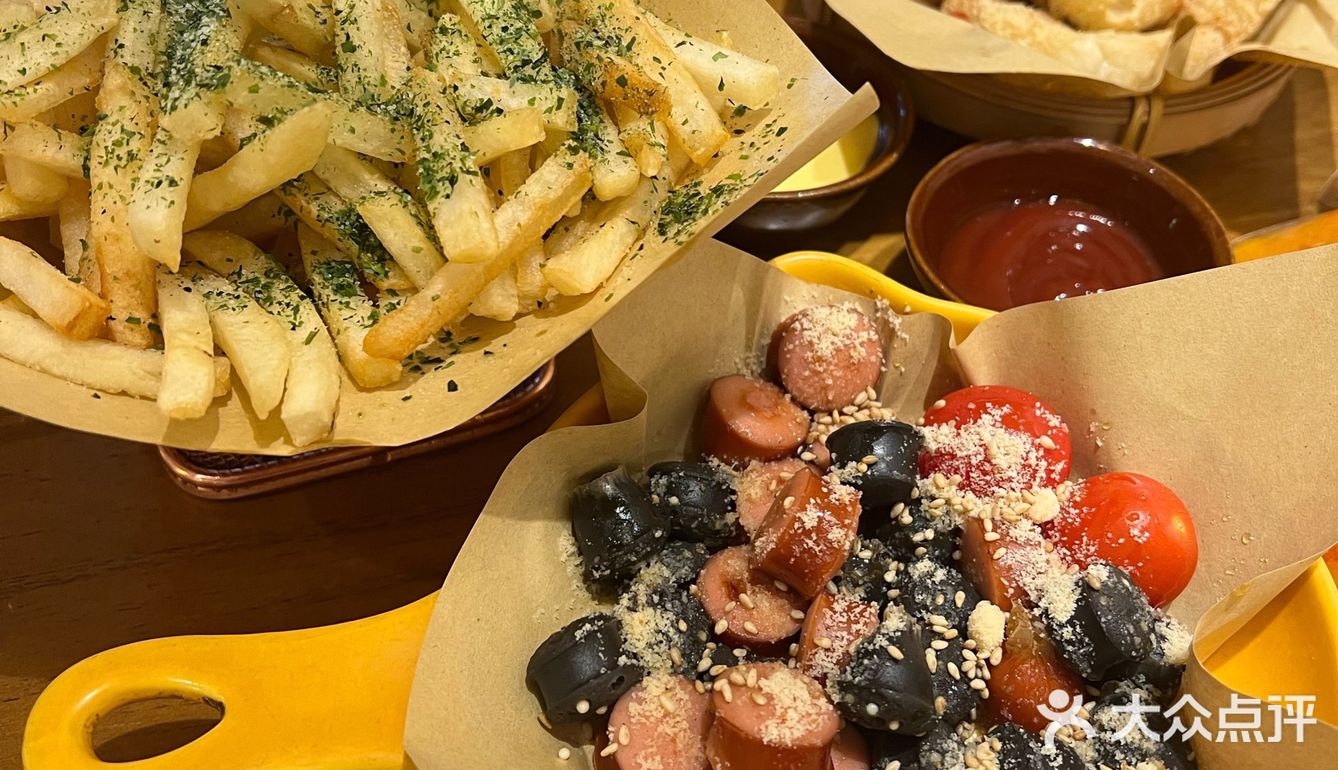 每次朋友来龙岗都会安利一下老表叹茶哈哈哈，便宜又好吃