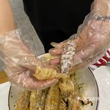 是二十三年老字号海鲜店。做了很多攻略