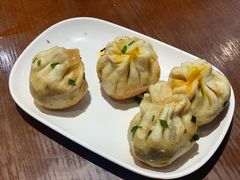 鲜肉拼蟹黄生煎-大壶春生煎(四川中路店)