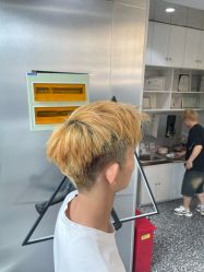 -Tloml salon