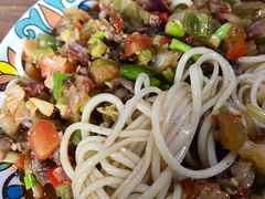 -歹歹的加个面过油肉拌面