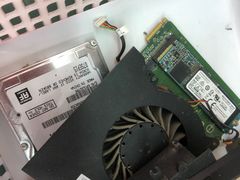 -鸿准通信科技·忠诚手机电脑维修中心(三林店)