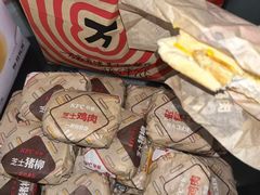 -万达广场(南昌红谷滩店)