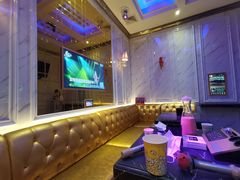 -皇马纯KTV·量贩·聚会(民治店)