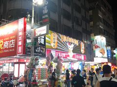 -六合夜市