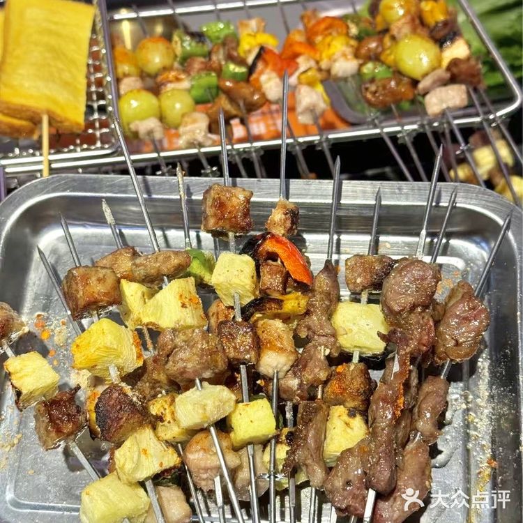 家人们谁懂啊,被闺蜜拉着来了一家宝藏店