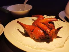 玻璃脆皮乳鸽-粤秀餐厅(国货店)