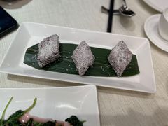 椰丝紫米糕-御宝轩(益丰·外滩源店)