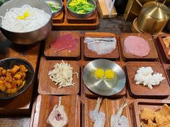 -银米·云南传统过桥米线(双廊黑金冠店)