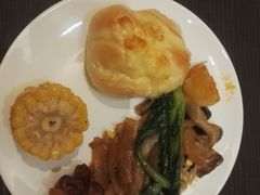 -苏州汇融广场假日酒店
