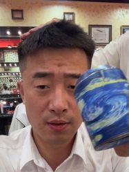 -东方先生国潮男士理发馆
