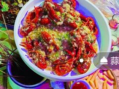 麻辣小龙虾-贰麻酒馆(香港中路店)