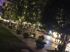 -CoCo都可(湖滨银泰店B区店)