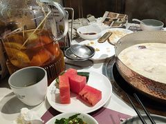 -洪氏嗨捞·广东猪肚鸡·椰子鸡火锅(西咸万象城店)