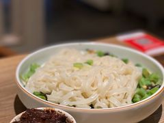 炸酱面-小大董·烤鸭(凤凰汇店)