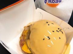 芝士熔岩牛肉汉堡-前进5路汉堡炸鸡(前进五路店)