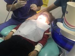 -岳辰齿科(浦东长泰店)
