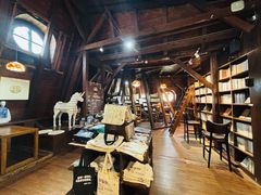 -良友书坊(安徽路店)