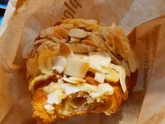 杏仁羊角-麦田工坊(月湖店)