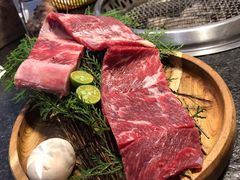 -草家酱蟹炭火烤肉店(珲春南路一店)