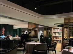 大堂-新荣记(南京西路店)