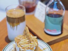 红豆沙拿铁-Line来恩咖啡(石厦花园店)