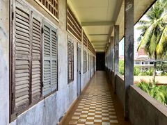 -吐斯廉屠杀博物馆