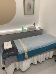 -More摩尔医美の注射线雕光电中心