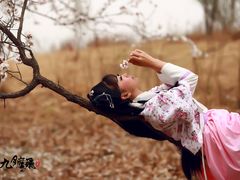 -九月鹰飞汉服摄影工作室