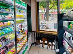 用餐区-魏家凉皮(儿童医院店)