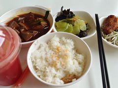 -浦东图书馆读者餐厅