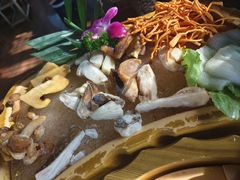 -滇釜火锅·能喝汤的火锅(车公庄店)