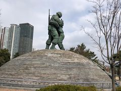 -韩国战争纪念馆