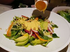 牛油果藜麦脆爽沙拉-悦融琥珀·京鲁菜·海味珍品(西单店)
