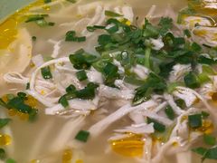 酸辣海鲜汤河粉-米纸越南小馆(金鹰世界店)