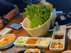 -明洞阿姨·韩式酱蟹烤肉·创意料理(三元桥店)