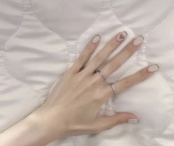 -悦指间美甲美睫