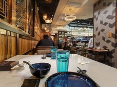 靠窗位-荟廷·晶萃(陆家嘴尚悦湾店)