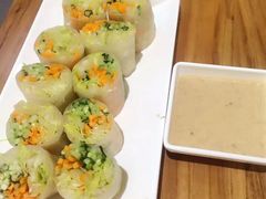 -花馬肆.云南过桥米线(汉神购物广场现场熬汤店)