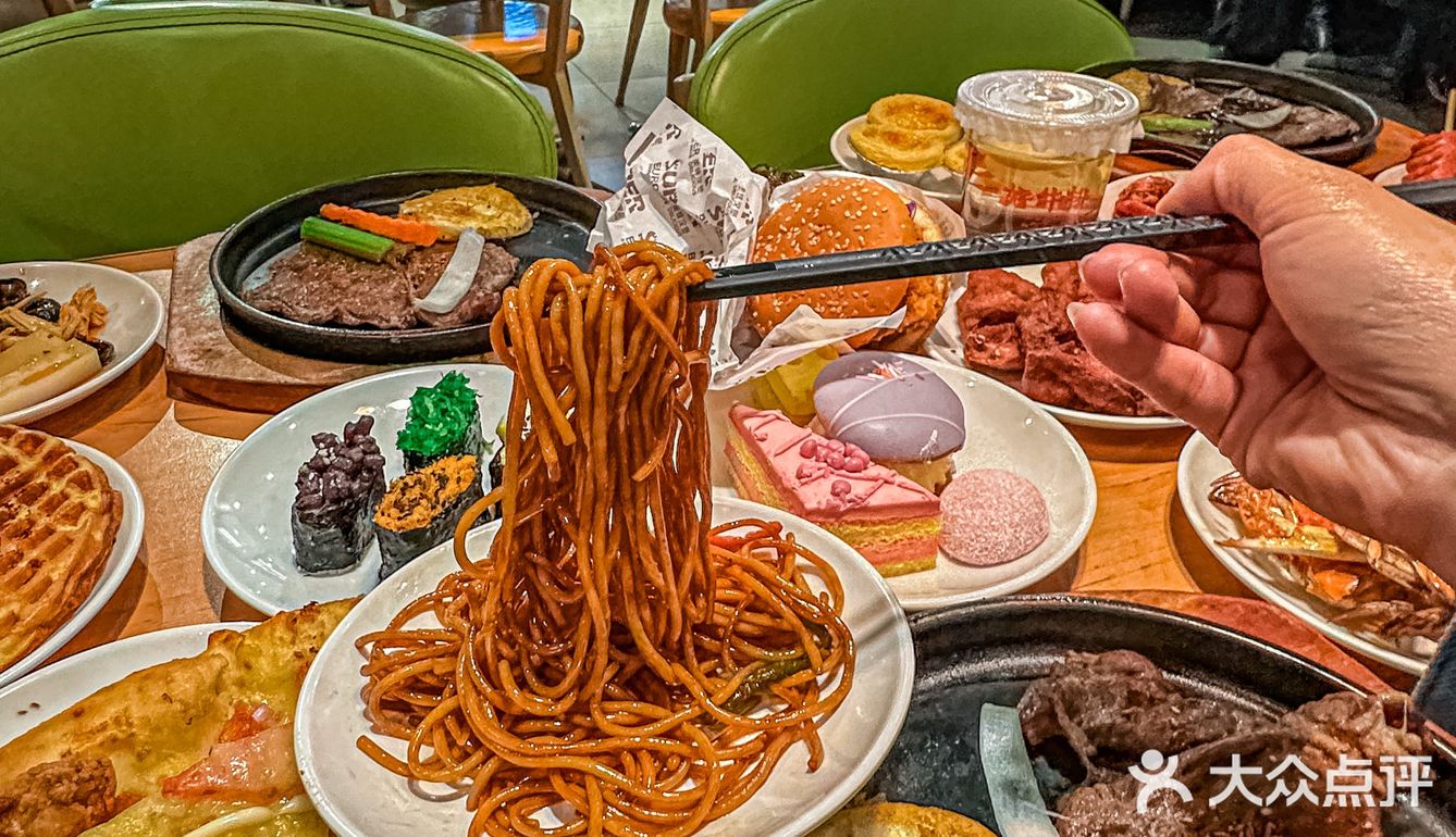 乌鲁木齐这里！！大学生的穷鬼快乐屋[流泪]